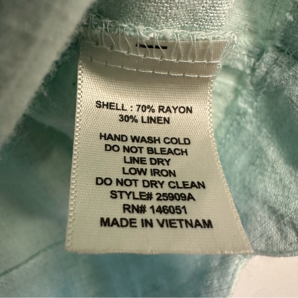 Monteau Linen Blend Mint Green Tank Top with Scalloped Hem - Picture 5 of 7